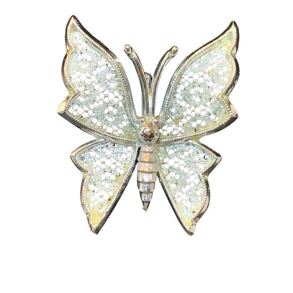 Vintage Silver Tone Butterfly Brooch With Intricate Filigree Wings (1128) - Picture 1 of 6